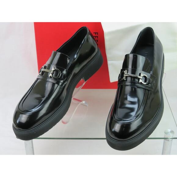 NIB FERRAGAMO FIORELLO BLACK PATENT LEATHER GANCINI BIT LOGO LOAFERS 8.5 M ITAL main image 5